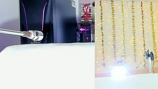 Snapshot of Kitty__Rose__ chatting on February 14, 2026, 10:04 am Kitty Rose online show from February 14, 2026, 10:04 am