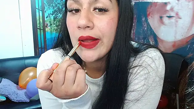 gigi gilt  online show from March 29, 2026, 4:41 pm