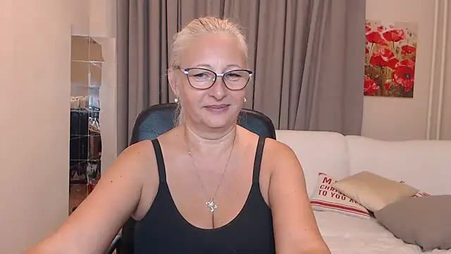 ValeriaSharm online show from September 14, 2025, 3:01 pm