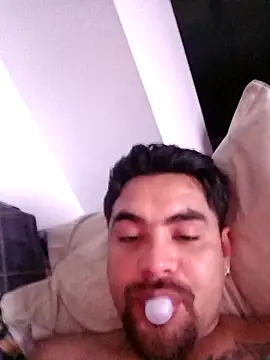 Maximo cum27 online show from March 22, 2026, 10:55 pm