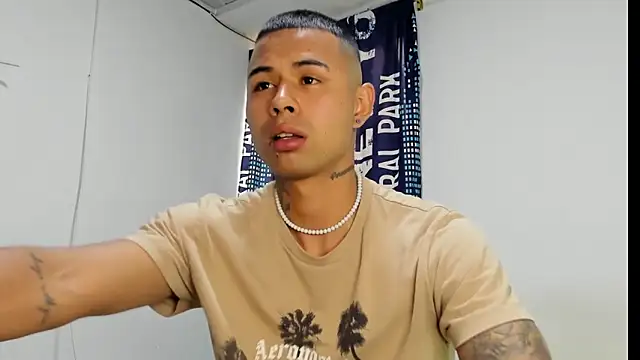 Snapshot of _Logan_Colton_ chatting on January 9, 2026, 9:22 pm Logan Colton online show from January 9, 2026, 9:22 pm