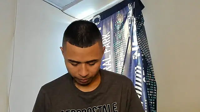 Snapshot of _Logan_Colton_ chatting on February 8, 2026, 4:48 pm Logan Colton online show from February 8, 2026, 4:48 pm