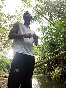 Snapshot of _Logan_Colton_ chatting on November 22, 2025, 6:51 pm Logan Colton online show from November 22, 2025, 6:51 pm