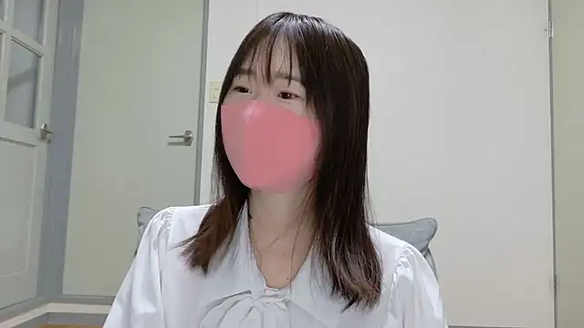 Snapshot of Miku-ooo chatting on October 1, 2025, 8:24 pm Miku-ooo online show from October 1, 2025, 8:24 pm