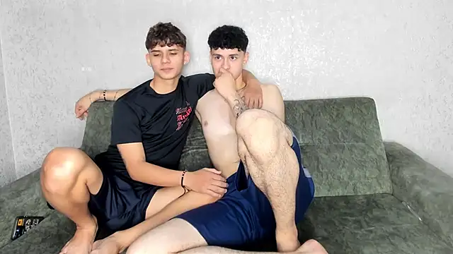 willy sexxx18 online show from February 14, 2026, 2:17 pm