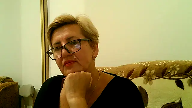 Dana4921 online show from September 17, 2025, 4:31 pm