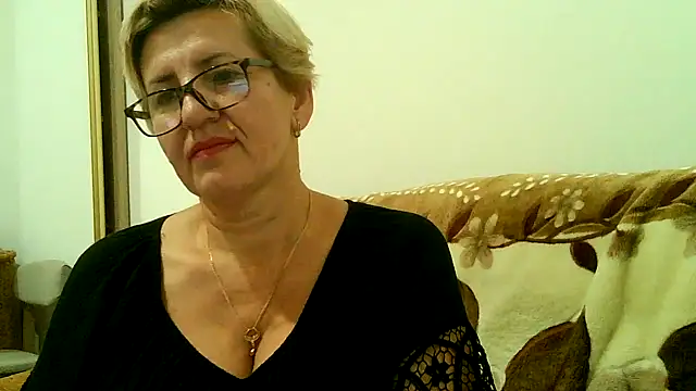 Dana4921 online show from October 3, 2025, 5:03 pm