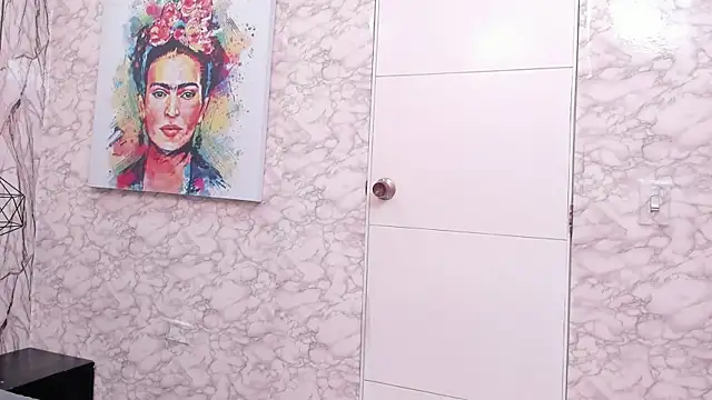 SASHA BROWNIE   online show from November 28, 2025, 7:58 pm