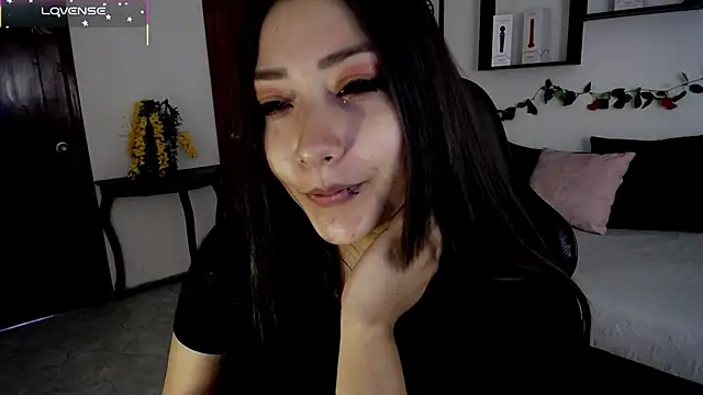 Snapshot of Mia_1120 chatting on November 7, 2025, 7:29 pm Mia 1120 online show from November 7, 2025, 7:29 pm