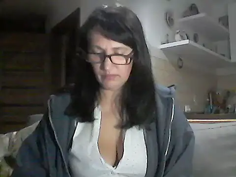 Elena48324 online show from March 8, 2026, 7:50 pm