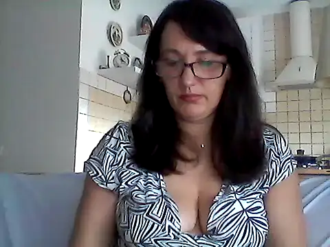 Elena48324 online show from July 19, 2026, 12:57 pm