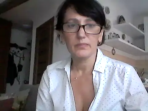 Elena48324 online show from December 5, 2025, 12:15 pm