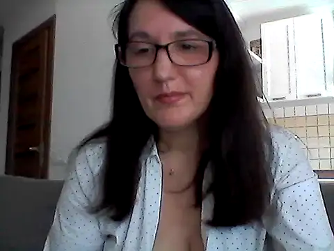 Elena48324 online show from May 22, 2026, 9:51 am
