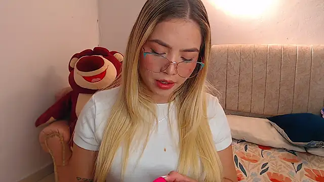 Snapshot of _Tiffany1 chatting on February 28, 2026, 1:38 am Tiffany1 online show from February 28, 2026, 1:38 am