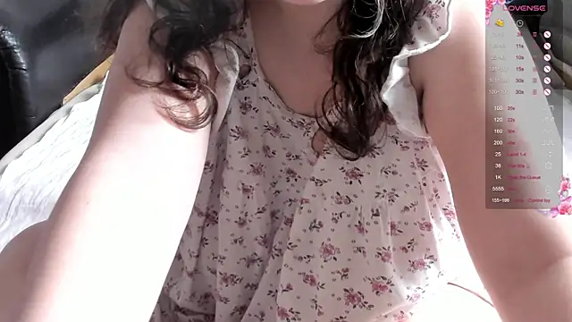 Snapshot of alice_allens chatting on April 28, 2026, 6:51 am alice allens online show from April 28, 2026, 6:51 am