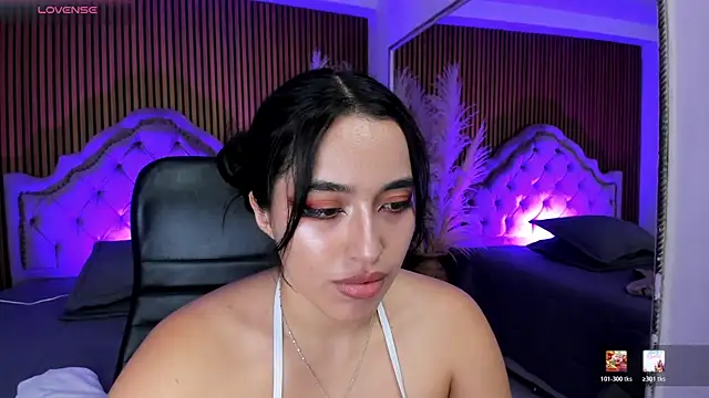 Starbutterflyy  online show from March 3, 2026, 5:03 am