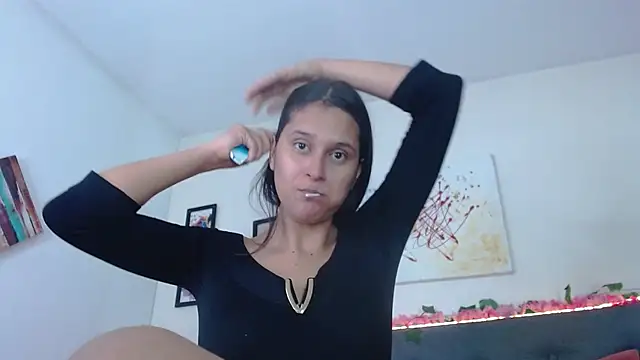 Snapshot of valentini_villa chatting on October 25, 2025, 7:36 pm valentini villa online show from October 25, 2025, 7:36 pm