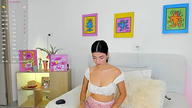 Snapshot of AprilAddams_ chatting on October 3, 2025, 8:54 pm AprilAddams online show from October 3, 2025, 8:54 pm