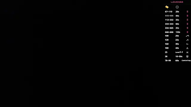 Snapshot of AprilAddams_ chatting on September 12, 2025, 9:42 am AprilAddams online show from September 12, 2025, 9:42 am