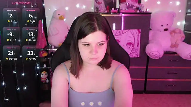 AmyVibess online show from November 10, 2025, 8:03 pm