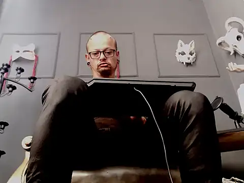 zain kreigger online show from November 9, 2025, 1:26 pm