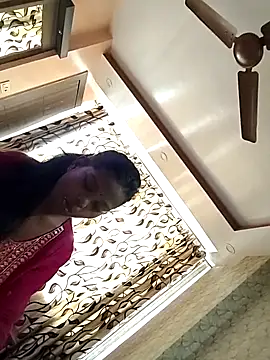 damsteal online show from October 13, 2025, 9:33 am