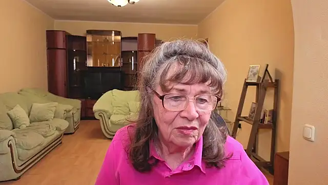 Snapshot of Betty_Brick chatting on May 15, 2026, 4:38 pm Betty Brick online show from May 15, 2026, 4:38 pm