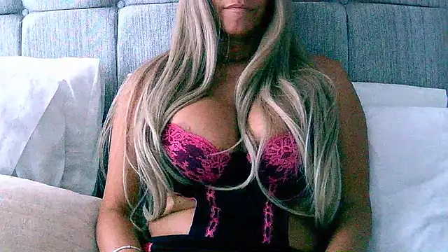 TheShyOne online show from September 25, 2025, 5:08 pm