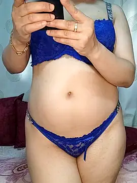Snapshot of linakhalifa chatting on June 26, 2026, 12:11 pm linakhalifa online show from June 26, 2026, 12:11 pm