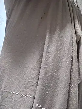 Snapshot of linakhalifa chatting on September 20, 2025, 6:35 pm linakhalifa online show from September 20, 2025, 6:35 pm