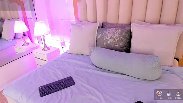 Snapshot of MaddieParker chatting on January 11, 2026, 6:04 pm MaddieParker online show from January 11, 2026, 6:04 pm