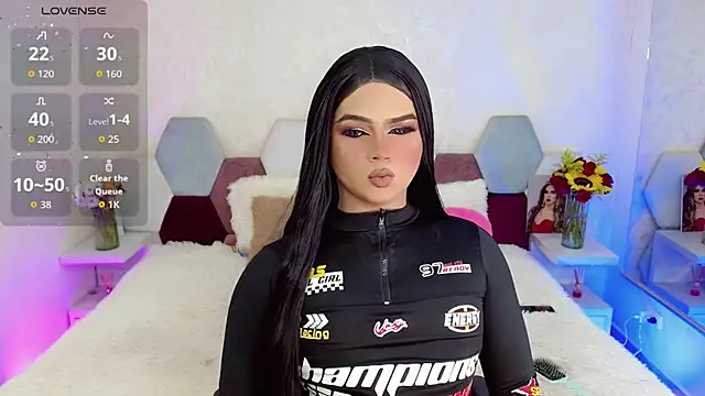 kushina uzumaki75 online show from November 9, 2025, 6:01 pm