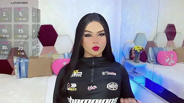 kushina uzumaki75 online show from November 6, 2025, 3:54 am