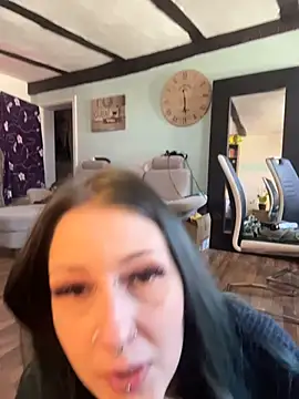 Seductively4 20 online show from March 4, 2026, 9:17 am