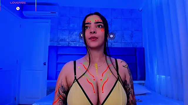 KamilaBetancourt online show from May 12, 2026, 2:01 pm