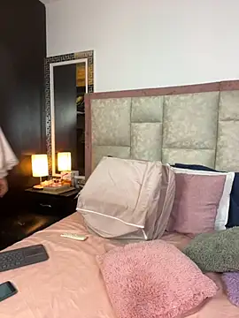 Marthina online show from October 2, 2025, 12:25 am