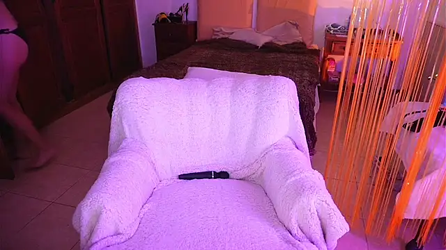 FantasticSonya online show from October 20, 2025, 11:49 pm