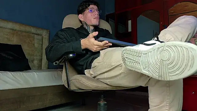 david huge online show from March 1, 2026, 6:24 am