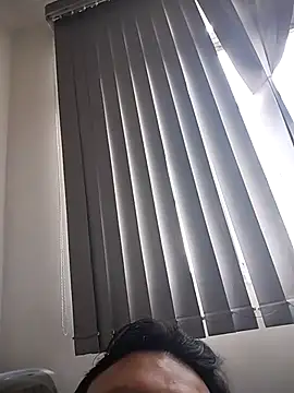 LeoMaduroSP online show from November 3, 2025, 3:48 pm