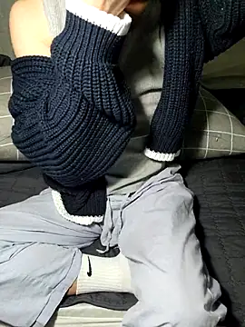 icejuljulju online show from March 26, 2026, 5:00 pm