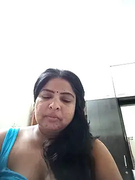 Snapshot of srimasrima chatting on February 22, 2026, 6:09 pm srimasrima online show from February 22, 2026, 6:09 pm