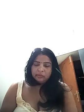 Snapshot of srimasrima chatting on February 4, 2026, 2:23 pm srimasrima online show from February 4, 2026, 2:23 pm