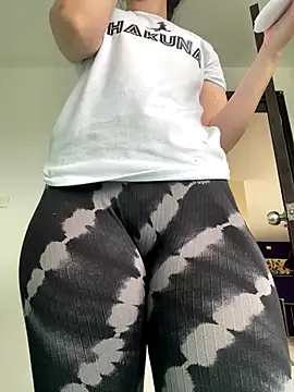 Megan colsom online show from October 30, 2025, 5:32 pm