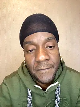 Snapshot of Kingdinyxxx chatting on October 13, 2025, 12:07 pm Kingdinyxxx online show from October 13, 2025, 12:07 pm