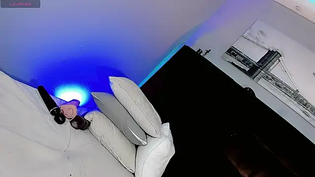 Baby-Isa online show from April 6, 2026, 5:19 am