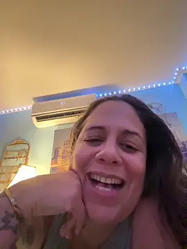 PrettyKittyMia online show from December 20, 2025, 5:10 am