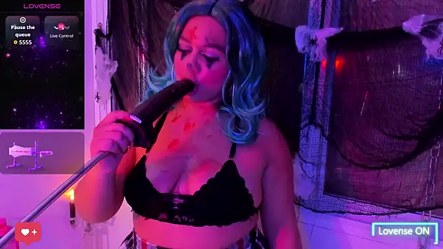 sharlotthe bigass online show from October 10, 2025, 3:29 am