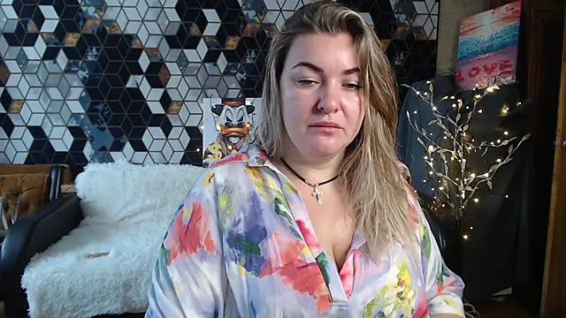 Snapshot of NikaSkylink chatting on February 25, 2026, 5:18 am NikaSkylink online show from February 25, 2026, 5:18 am