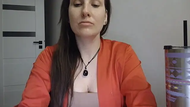 DonnaAmore online show from April 24, 2026, 8:33 pm