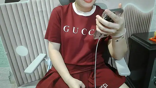 Emachiii online show from September 11, 2025, 12:10 am